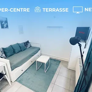 Style Avec Wifi, Terrasse, Proche Gares Appartement